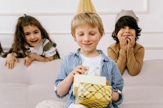 Coffret enfant : parfum, soin ou activité, lequel choisir